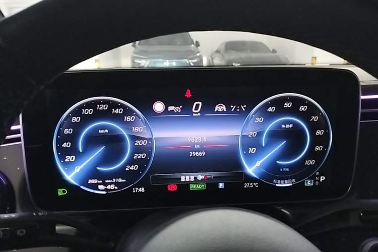 Used Mercedes-Benz EQE SUV 2023 500 4MATIC Special Edition Instrument Cluster