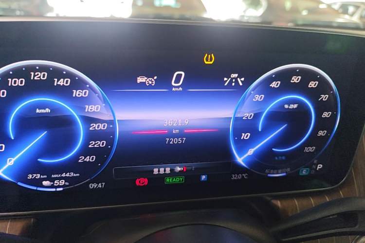 Used Mercedes-Benz EQE SUV 2023 350 4MATIC Pioneer Edition Instrument Cluster