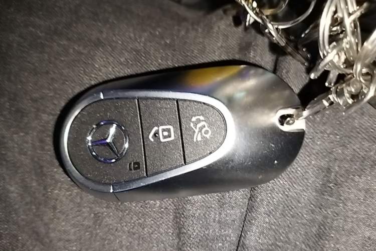 Used Mercedes-Benz EQE SUV 2023 500 4MATIC Special Edition Interior 1