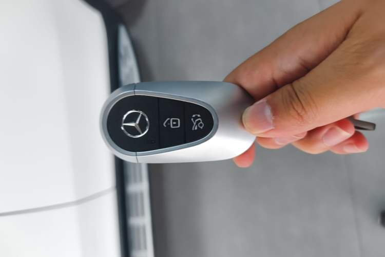 Used Mercedes-Benz EQE SUV 2023 350 4MATIC Luxury Edition Interior 1