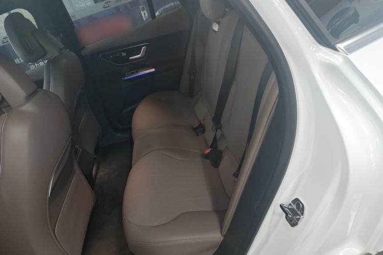 Used Mercedes-Benz EQE SUV 2023 350 4MATIC Pioneer Edition Interior 4