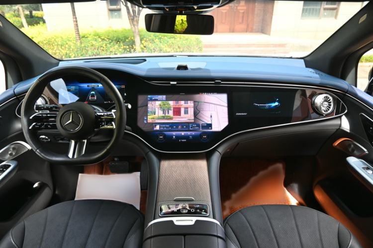 Used Mercedes-Benz EQE SUV 2023 500 4MATIC Interior 6