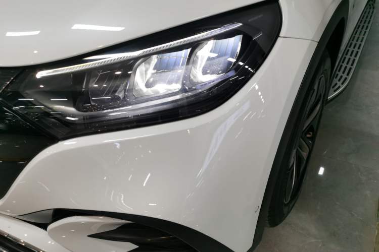 Used Mercedes-Benz EQE SUV 2023 350 4MATIC Pioneer Edition Left Front Headlight