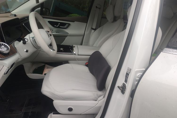 Used Mercedes-Benz EQE SUV 2023 350 4MATIC Luxury Edition Left Front Seat