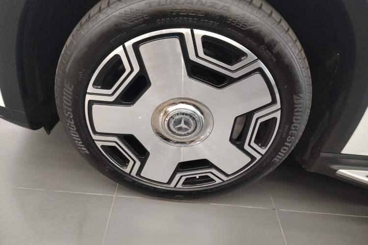 Used Mercedes-Benz EQE SUV 2023 500 4MATIC Left Front Wheel Hub