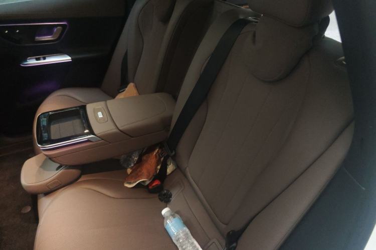 Used Mercedes-Benz EQE SUV 2023 350 4MATIC Luxury Edition Left Rear Seat