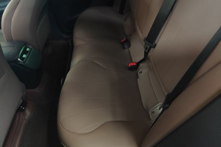Used Mercedes-Benz EQE SUV 2023 350 4MATIC Pioneer Edition Left Rear Seat