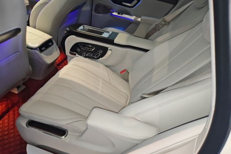 Used Mercedes-Benz EQE SUV 2023 350 4MATIC Pioneer Edition Left Rear Seat