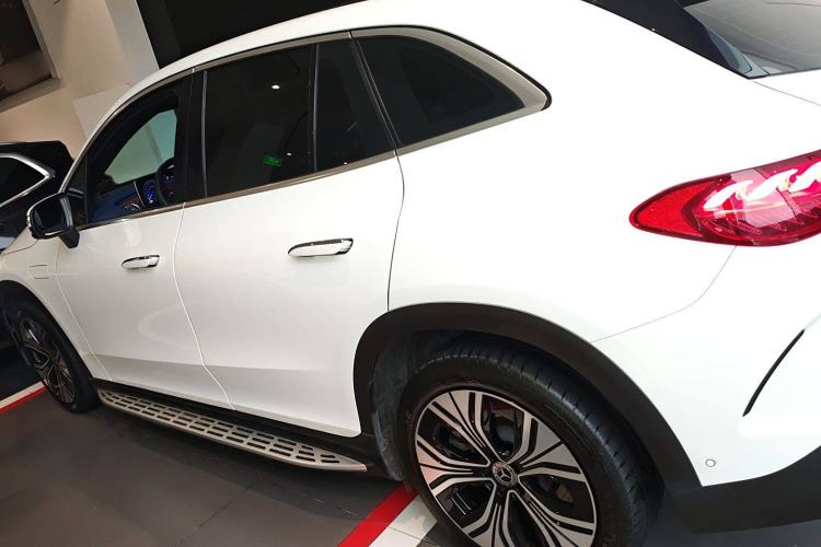 Used Mercedes-Benz EQE SUV 2023 350 4MATIC Luxury Edition Left Side