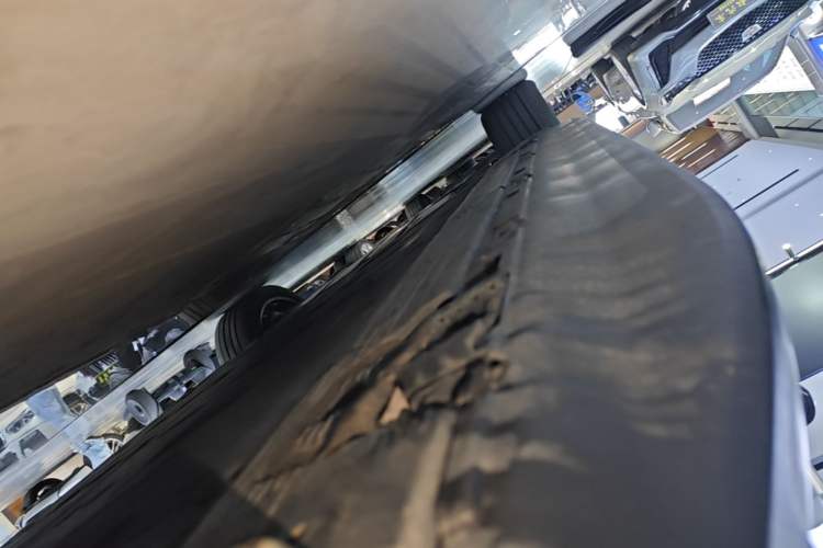 Used Mercedes-Benz EQE SUV 2023 350 4MATIC Luxury Edition Left Side Sill