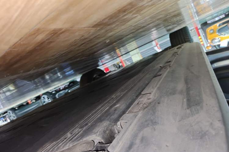 Used Mercedes-Benz EQE SUV 2023 350 4MATIC Luxury Edition Left Side Sill