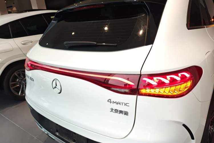Used Mercedes-Benz EQE SUV 2023 350 4MATIC Luxury Edition Rear