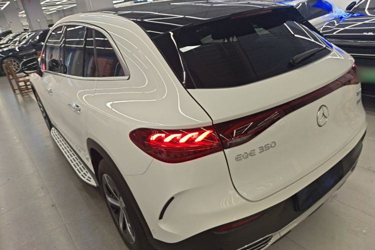 Used Mercedes-Benz EQE SUV 2023 350 4MATIC Pioneer Edition Rear Left 45 Deg