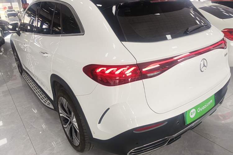Used Mercedes-Benz EQE SUV 2023 350 4MATIC Luxury Edition Rear Left 45 Deg