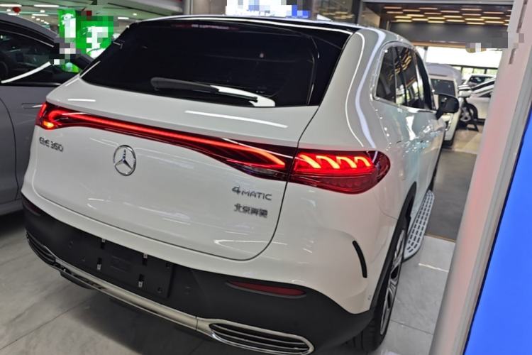 Used Mercedes-Benz EQE SUV 2023 350 4MATIC Luxury Edition Rear Right 45 Deg