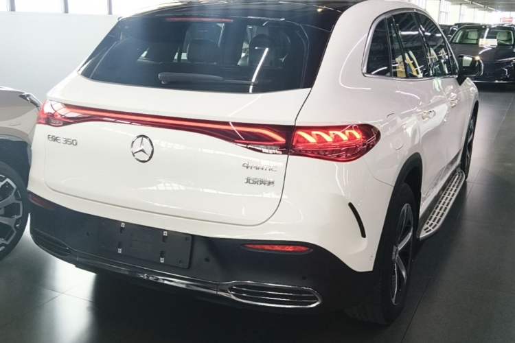 Used Mercedes-Benz EQE SUV 2023 350 4MATIC Pioneer Edition Rear Right 45 Deg