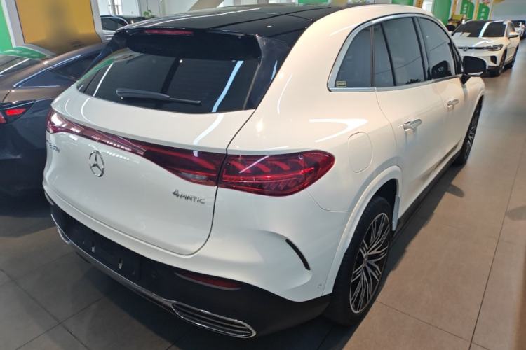 Used Mercedes-Benz EQE SUV 2023 350 4MATIC Pioneer Edition Rear Right 45 Deg