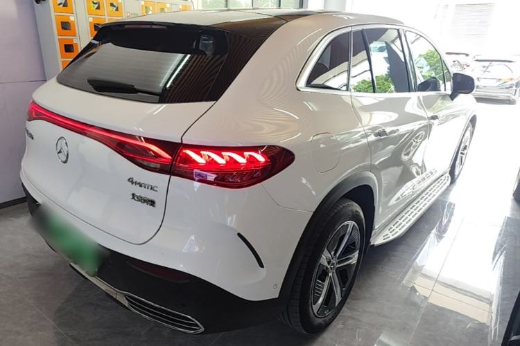 Used Mercedes-Benz EQE SUV 2023 350 4MATIC Pioneer Edition Rear Right 45 Deg