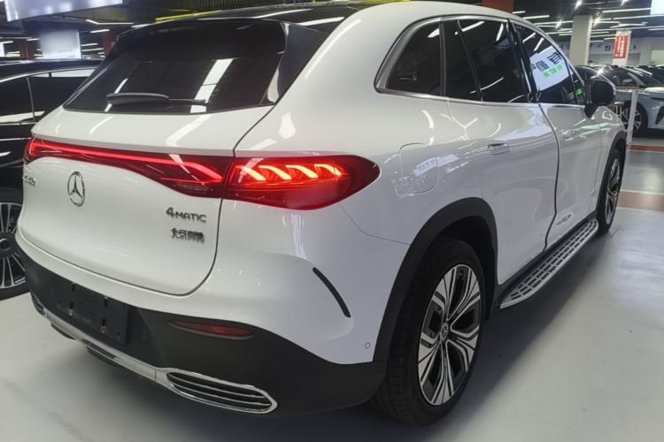 Used Mercedes-Benz EQE SUV 2023 350 4MATIC Luxury Edition Rear Right 45 Deg