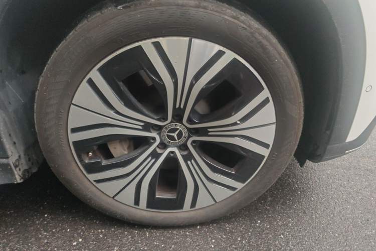 Used Mercedes-Benz EQE SUV 2023 350 4MATIC Luxury Edition Right Front Wheel Hub