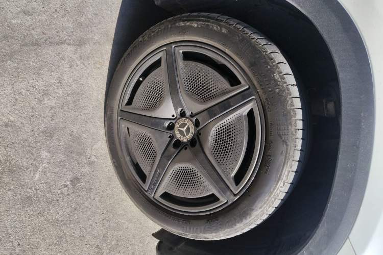 Used Mercedes-Benz EQE SUV 2023 500 4MATIC Special Edition Right Front Wheel Hub