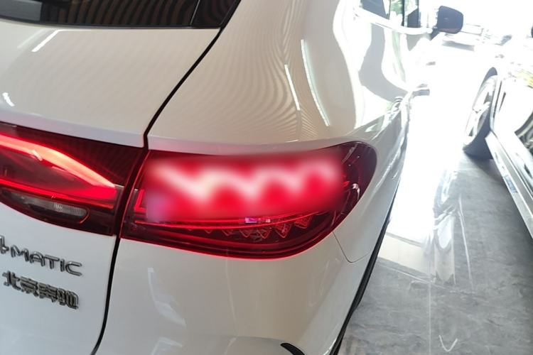 Used Mercedes-Benz EQE SUV 2023 350 4MATIC Pioneer Edition Right Rear Taillight