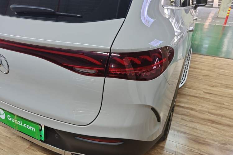 Used Mercedes-Benz EQE SUV 2023 350 4MATIC Luxury Edition Right Rear Taillight