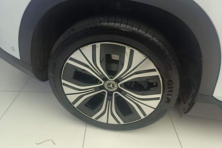 Used Mercedes-Benz EQE SUV 2023 350 4MATIC Luxury Edition Right Rear Wheel Hub