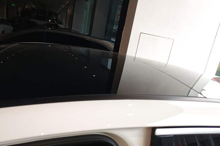 Used Mercedes-Benz EQE SUV 2023 350 4MATIC Luxury Edition Roof