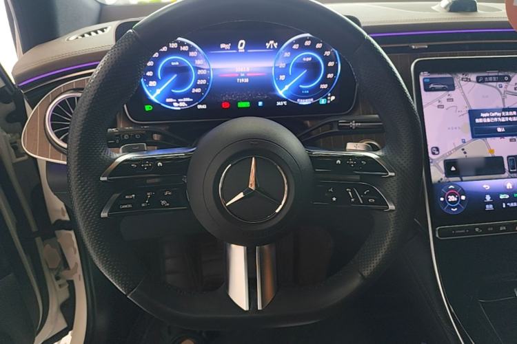 Used Mercedes-Benz EQE SUV 2023 350 4MATIC Pioneer Edition Steering Wheel