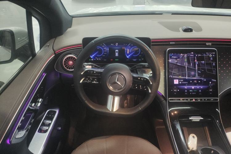 Used Mercedes-Benz EQE SUV 2023 350 4MATIC Pioneer Edition Steering Wheel