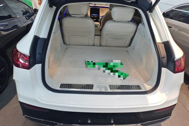 Used Mercedes-Benz EQE SUV 2023 350 4MATIC Pioneer Edition Trunk