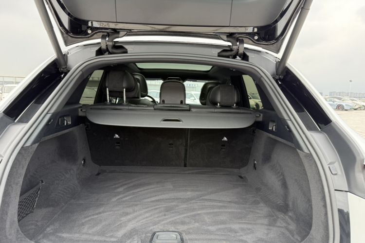 Used Mercedes-Benz EQE SUV 2023 350 4MATIC Pioneer Edition Trunk