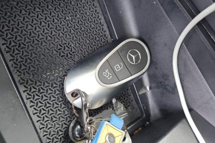 Used Mercedes-Benz EQE SUV 2023 350 4MATIC Luxury Edition Vehicle Key