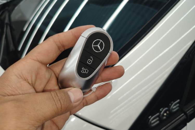 Used Mercedes-Benz EQE SUV 2023 500 4MATIC Vehicle Key
