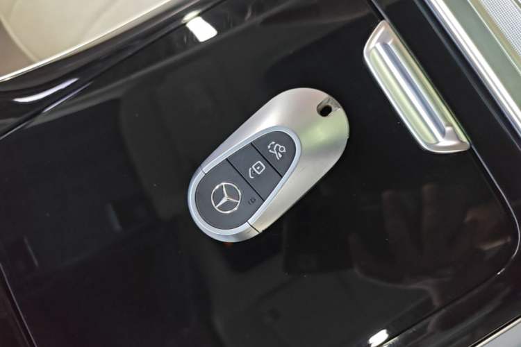 Used Mercedes-Benz EQE SUV 2023 350 4MATIC Luxury Edition Vehicle Key