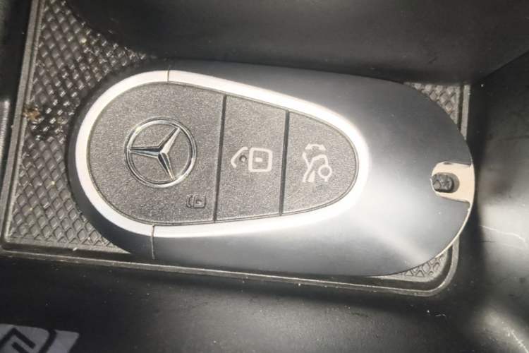 Used Mercedes-Benz EQE SUV 2023 350 4MATIC Pioneer Edition Vehicle Key
