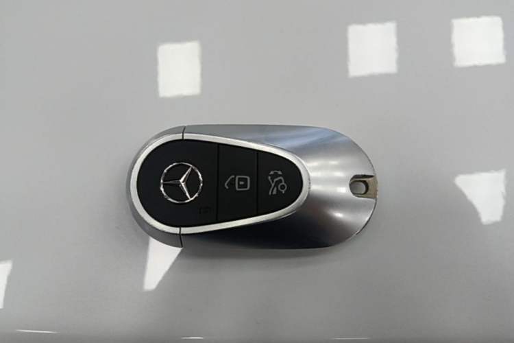 Used Mercedes-Benz EQE SUV 2023 350 4MATIC Luxury Edition Vehicle Key