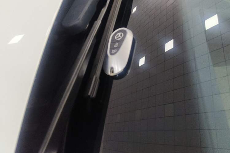 Used Mercedes-Benz EQE SUV 2023 350 4MATIC Luxury Edition Vehicle Key
