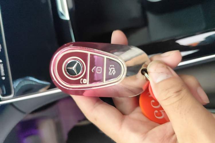 Used Mercedes-Benz EQE SUV 2023 350 4MATIC Pioneer Edition Vehicle Key