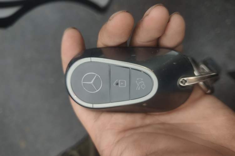 Used Mercedes-Benz EQE SUV 2023 350 4MATIC Luxury Edition Vehicle Key