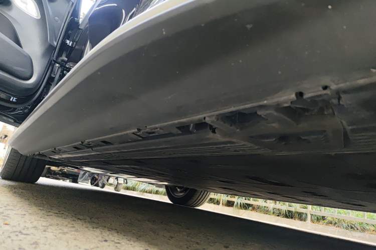 Used Mercedes-Benz EQE SUV 2024 500 4MATIC Luxury Edition Chassis Rear Left