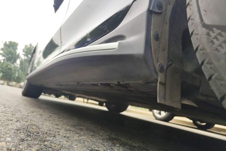 Used Mercedes-Benz EQE SUV 2024 500 4MATIC Luxury Edition Chassis Rear Left