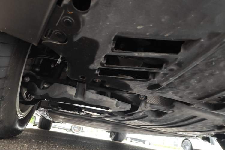 Used Mercedes-Benz EQE SUV 2024 500 4MATIC Pioneer Edition Chassis Rear Left