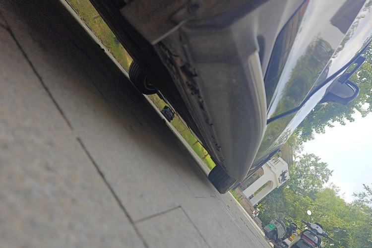 Used Mercedes-Benz EQE SUV 2024 500 4MATIC Pioneer Edition Chassis Rear Right