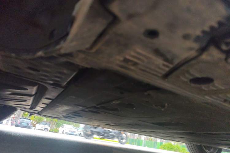 Used Mercedes-Benz EQE SUV 2024 500 4MATIC Chassis Rear Right