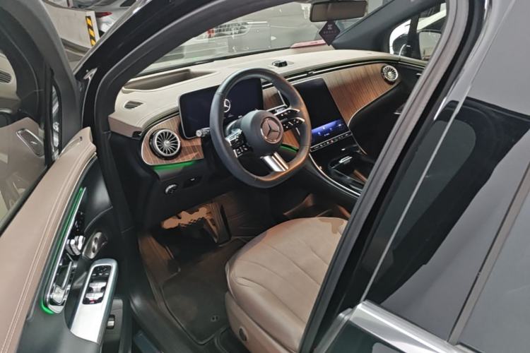 Used Mercedes-Benz EQE SUV 2024 350 4MATIC Luxury Edition Driver Seat