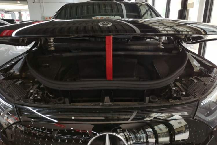 Used Mercedes-Benz EQE SUV 2024 500 4MATIC Pioneer Edition Engine Bay