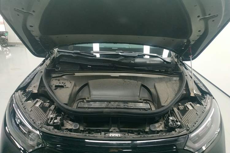 Used Mercedes-Benz EQE SUV 2024 500 4MATIC Luxury Edition Engine Bay