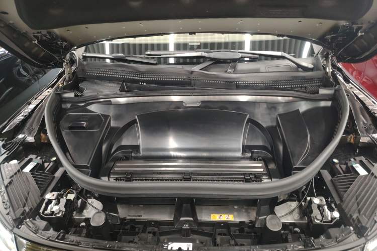 Used Mercedes-Benz EQE SUV 2024 500 4MATIC Luxury Edition Engine Bay